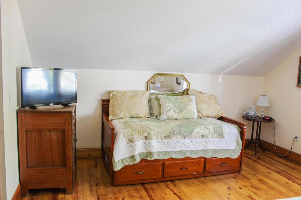 Sweetwater Branch Inn Гейнсвил Стая снимка